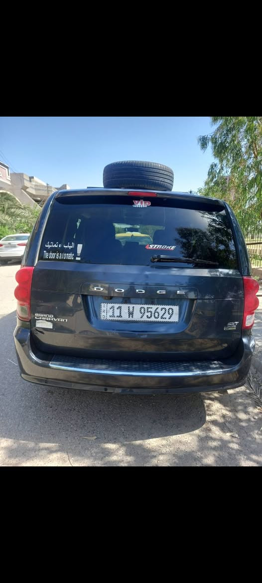 سلام عليكم دوج كرفان موديل١٤ تبريد ثلاث قطع كراسي منفصل سياحي بلع فرس بل سقف حادث باب سلايت اليمين وأبواب السلايت كهرباء والصندوق كهرباء رقم بغداد بسمي تحويل ثاني يوم سكن بغداد سعره 120 وبيه مجال سونار بل منشور هاتف 
***********
***********
