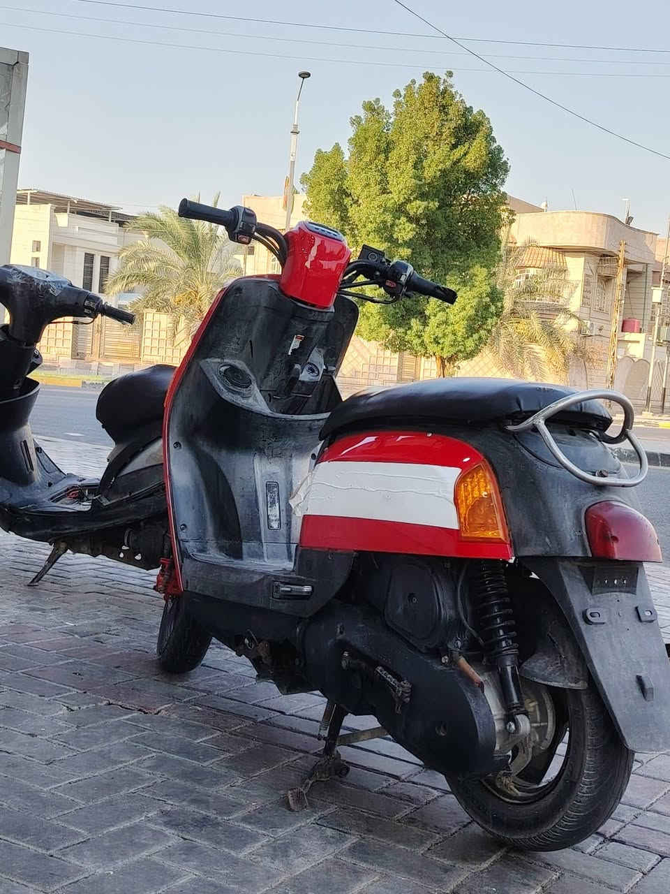 بوليسي للبيع دراجه نضيفه وكامله 650وبيها مجال بسيط لتواصل ***********
