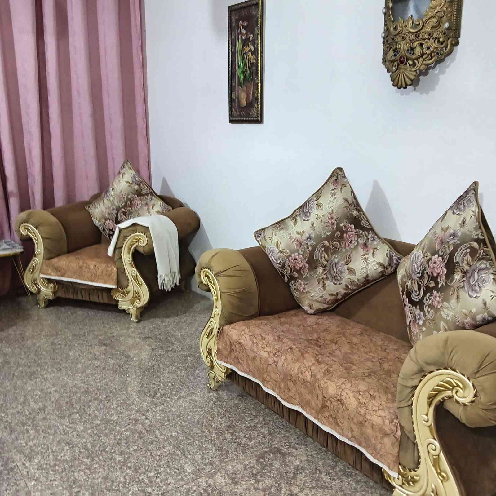 السلام عليكم تخم قنفات 10مقاعد السعر 400 وبي مجال
الرقم ***********
الدوره حي الصحه
