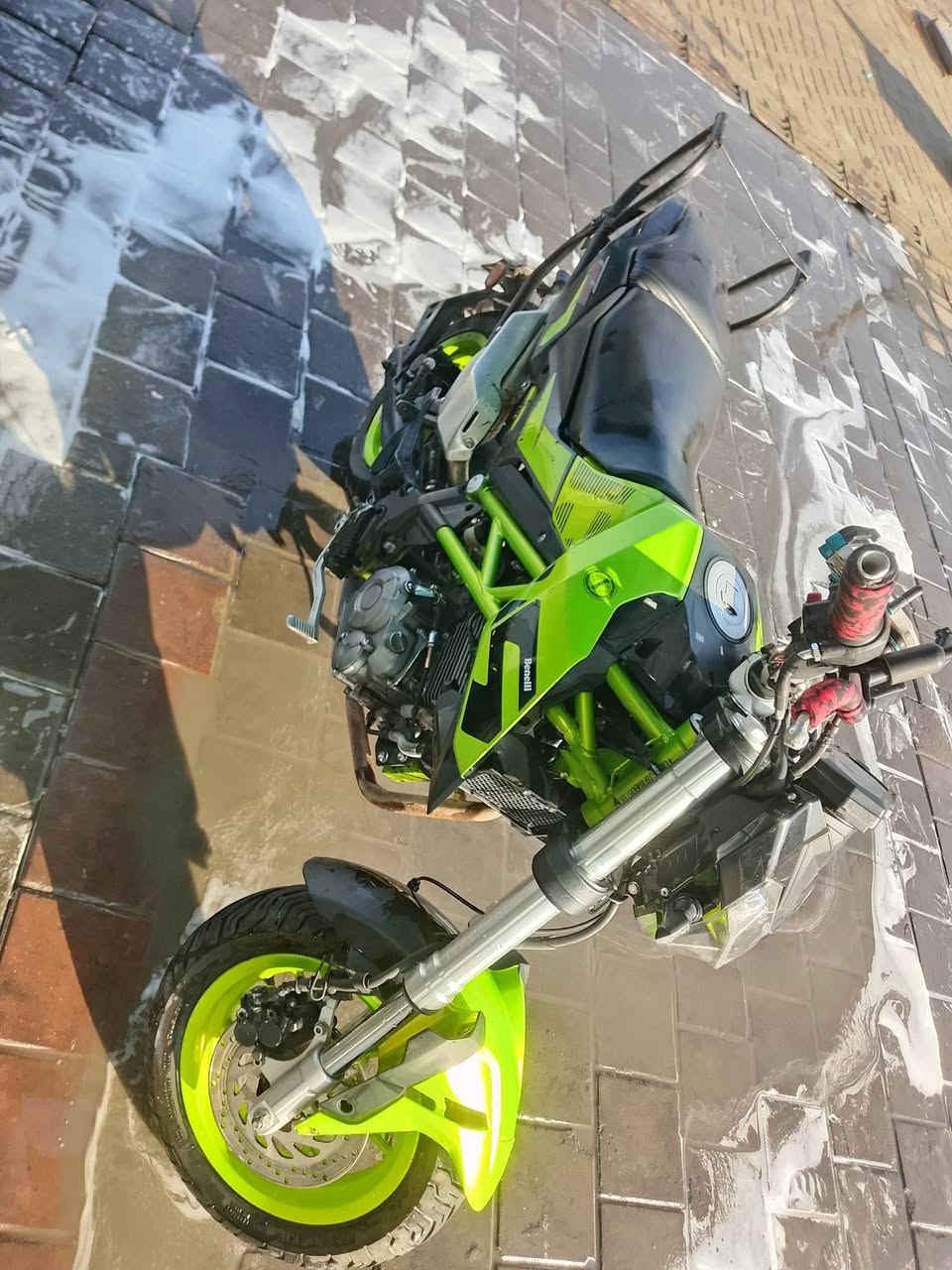 السلام عليكم دراجة بنللي 135cc
مرقمة رقم بغداد تحويل ثاني يوم التوصل ***********
