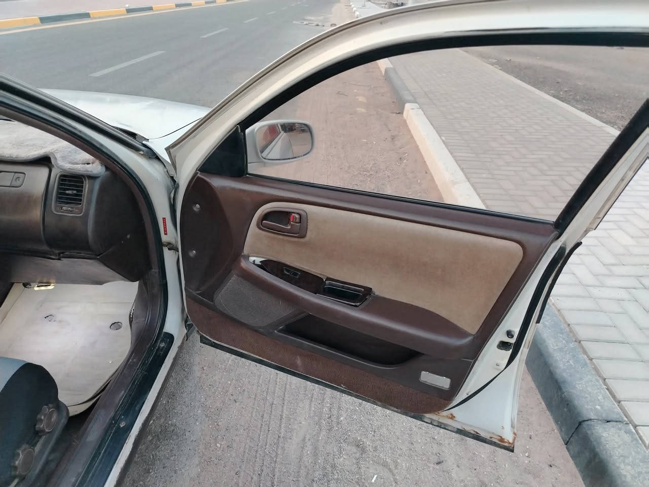 سلام عليكم كرسته نفخ مكفوله من الكص والنقل والضربه  رقم بصره نكليزي  مشروع وطني تحويل ثاني يوم الك شرط مكينه ونجي  الناعم وكير وحداديه خلفيه واماميه كله ميه بل ميه تبريد ثلج كهربائيات كلهن شغالات مسجل لايت زنون الاصلي تخم تاير جديد توه شاده سياره بلاديه وجديده كلش وتجي وتشوف بعينك واحله من صوره الله شاهد السعر(58) وبيهه مجال كلش قليل المكان البصره الرقم الهاتف***********
