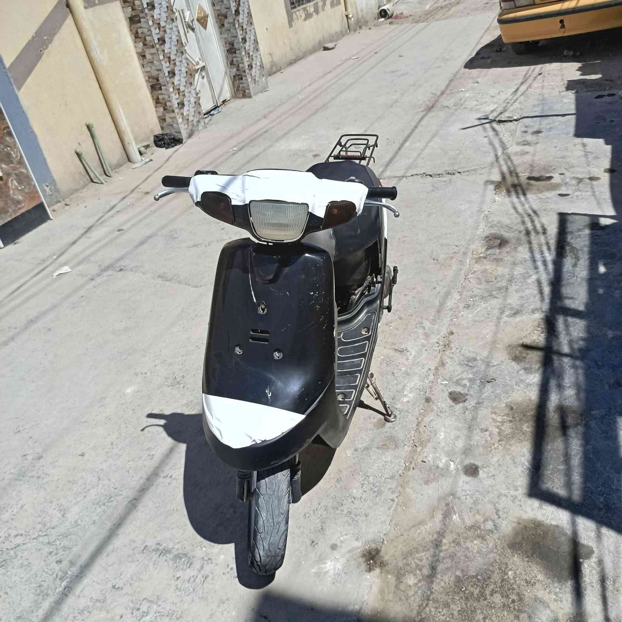 السلام عليكم زعره للبيع كايمه كهربائيات كله شغاله شاصي مكفول الدراجه فقط كايمه السعر ١٤٠ وبيه مجال جماعت الميه مابيع اتصل ***********
