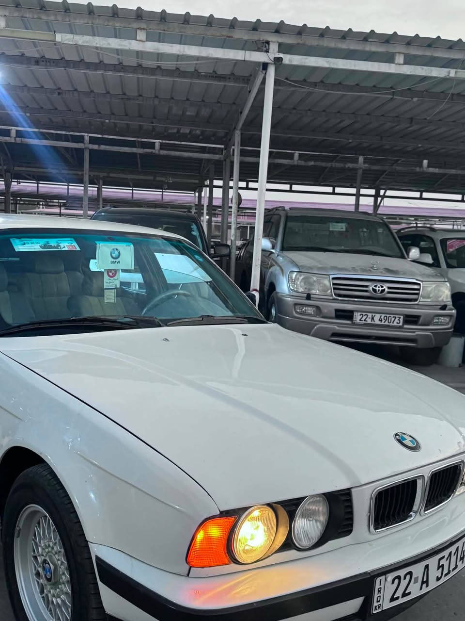 BMW 1991 
حجم 525 توماتيك بلادي 
تبريد شغال ❄️ 
رقم و سنوي و هزه جديد 
سياره بيه شبرين صبغ باقي شرط 
گير و محرك و حدادي جديد 
تايرات جديد 
سياره نضافه ٩٠/١٠٠
داخل و دوشمه جديد بلادي 
 سعر55 و مجال 
عنوان شيخان 
*********** شيخان, نينوى
