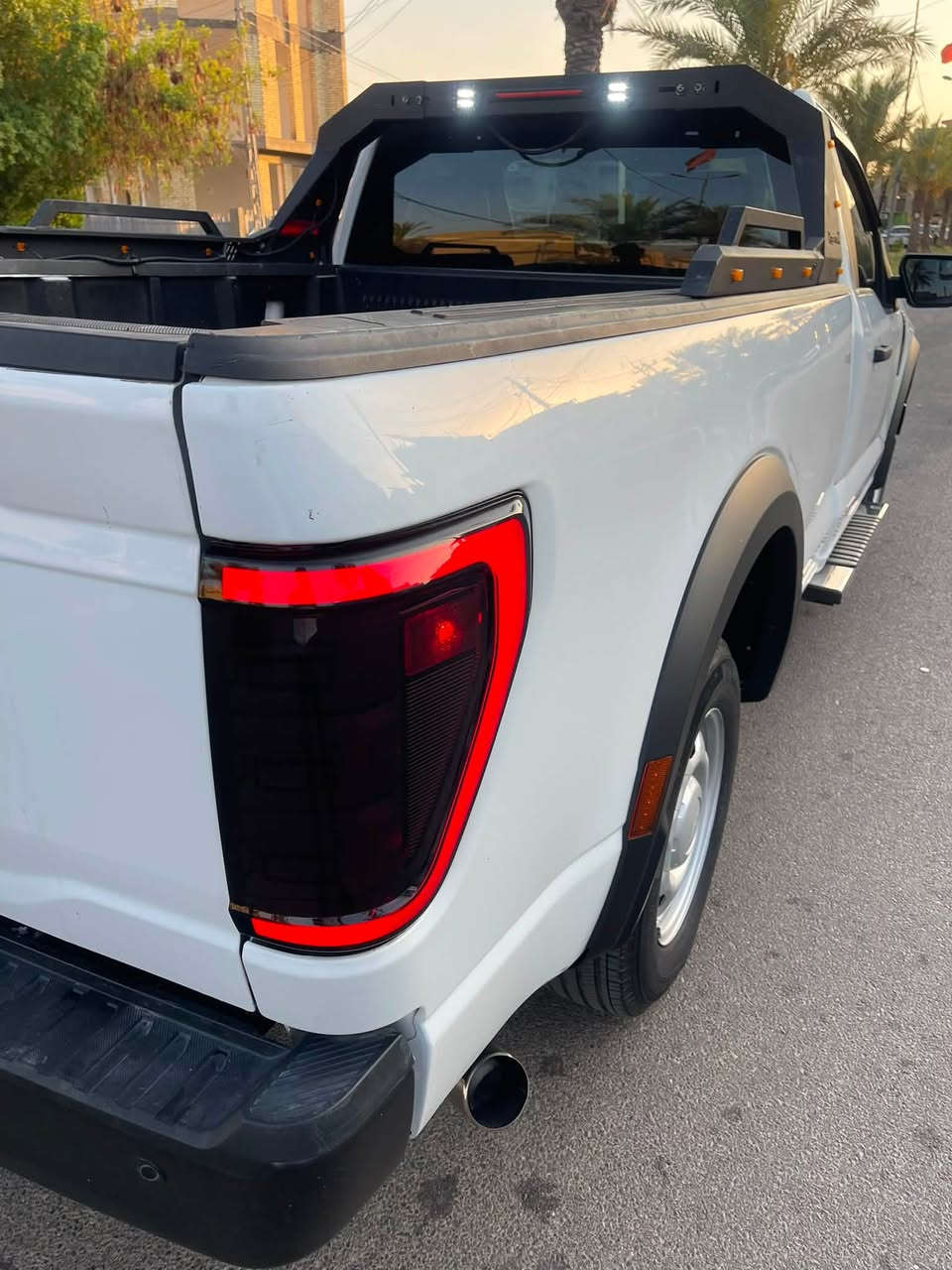 للبيع فورد F-150 تك باب بدي طويل
موديل 2023 ايرباك سليم 
محرك 6 سلندر ماشيه 26 ml
السياره كلهه وضع شركه 
صبغ صفحه اليمين بدون دواخل 
رقم اربيل سنويه بأسمي وبيهه باج تضليل 
مكان سياره بغداد اربيل 
السعر 188 مجال قليل 
***********
***********
