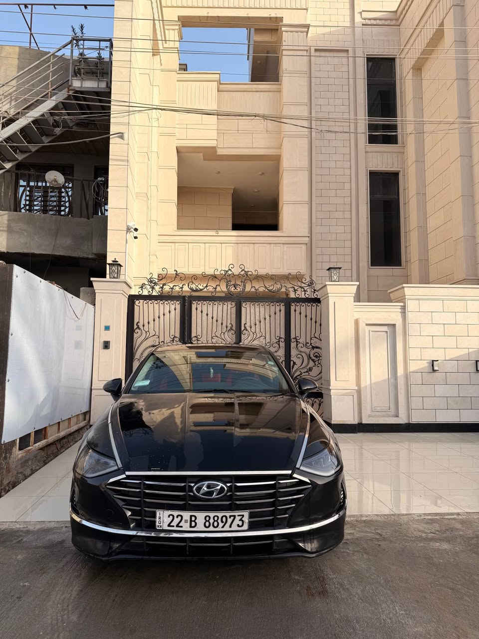 للبيع فقط مكان حي الجامعه رقمي السياره وكاله باسمي رقمها شمالي
السنويه باسم شركه وموثوقه
شوكت متريد تحول حول اني عندي وكاله احولك وكاله فقط مجالها
بسيط لان السياره جديده ومابيها
اي اضرار داخليه وحادثها جداً بسيط بدون شواصي ولا ايرباكات السياره
ماشي67km مو ميل لا كيلو متر
كير الكتروني  سايدبريك الكتروني تحكم استيرن  اوتو هولد  نضام ملاحه  المحرك 2.500  كاربلاي  شاشه جبيره قارء اعطال  السياره مناقصها كلشي 
سعرها 158 وبيها مجال  
*********** بغداد, العراق
