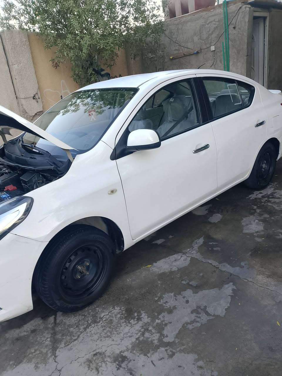 نيسان سني هندي مديل 18سياره مكفوله من كير مكينه حداديه تبريد ثلج سنويه بغداد ابسمي سياره. *********** سعر 95بيه مجال حك جيه راسلني دزلك سونار

