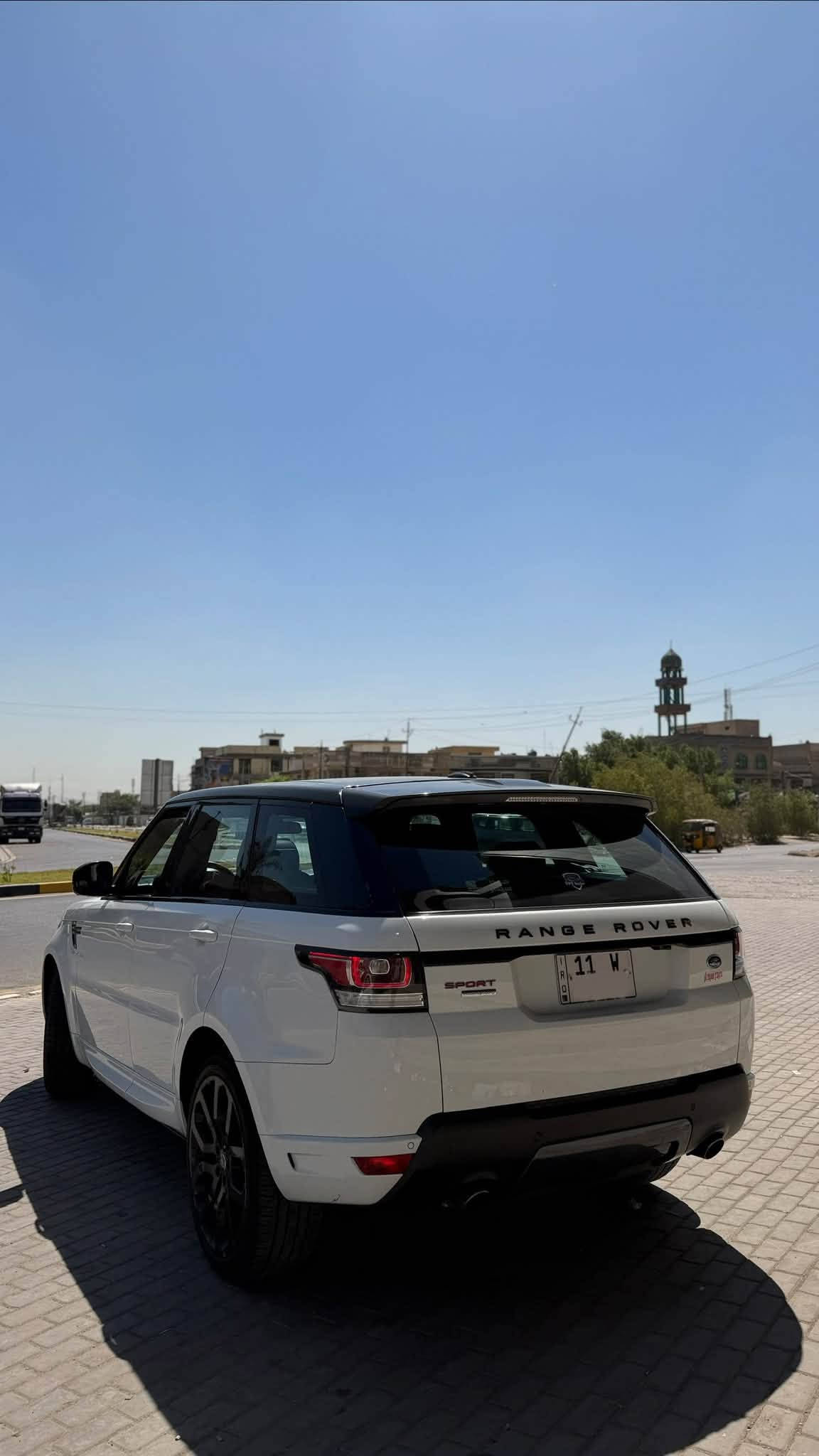 رانج اسبورت موديل ١٦ سردار مكفوله منرالصبغ والضربه والتبديل فول بنراما جكات حساس رادارات جنطه كهرباء دوس كهربائي فول الفول كفاله حته دعامياته  بدون صبغ مكينه ٨ سوبر شرط مكينه وكير كفاله ممفتوحات ماشيه ٩٦ رقم بغداد بسمي جاهزه من تخم تاير من حداديه من تراي جاهزه بيه باب وره الصدر بلداير بارد كد شبر فقط ومفتوح برغي الباب بس والسياره جديده جاهزه مكان بغداد بلديات الإتصال *********** السعر ٢٦٠ وبيه مجال شباب جديده مومن ذني المتعوبات ***********
