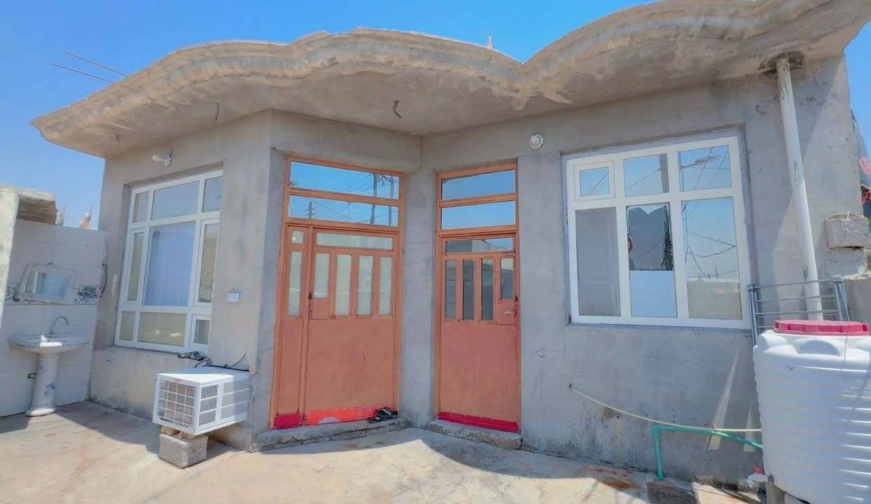 السلام عليكم ..
بيت للبيع مساحه 130 م
غرفه نوم 🏤
وصاله 🏠
واستقبال  🏠
ومطبخ 🏠
وصحيات 🏠
السعر//مناسب
خانقين (بانميل)  
للاستفسار اكثر راسل او اتصل ☎️

_____________________________________

📞 ***********
