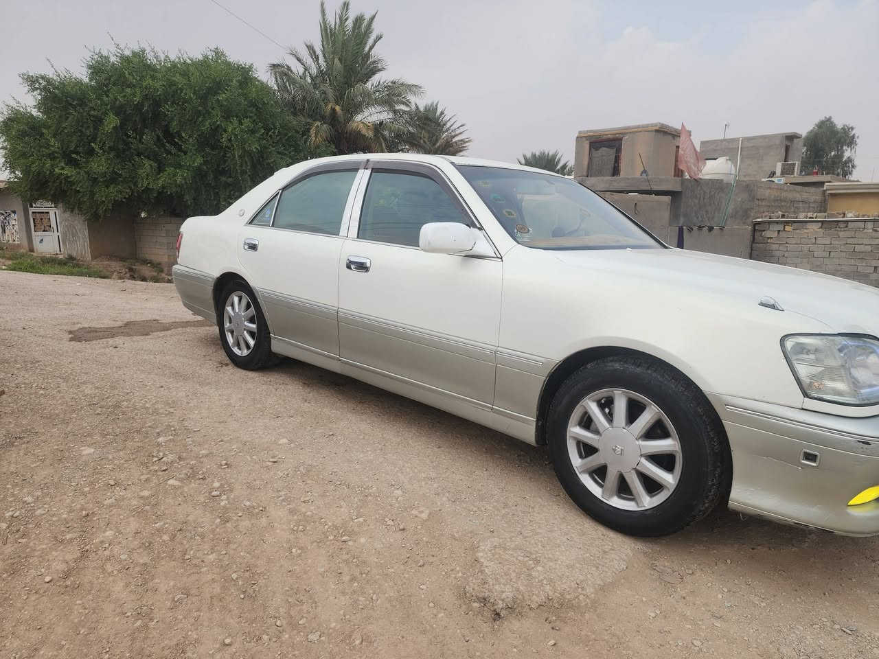 ملكه • ٢٠٠٢ • مدفوع كمرك