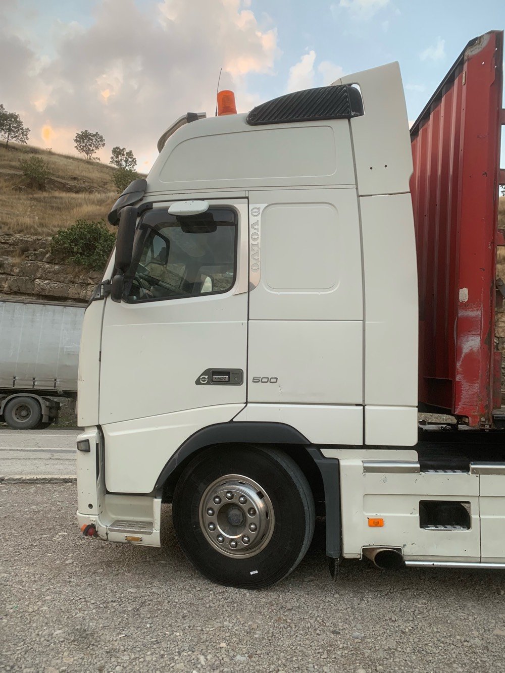 فولفو ٢٠٠٥ • FH500 • جير توماتيك