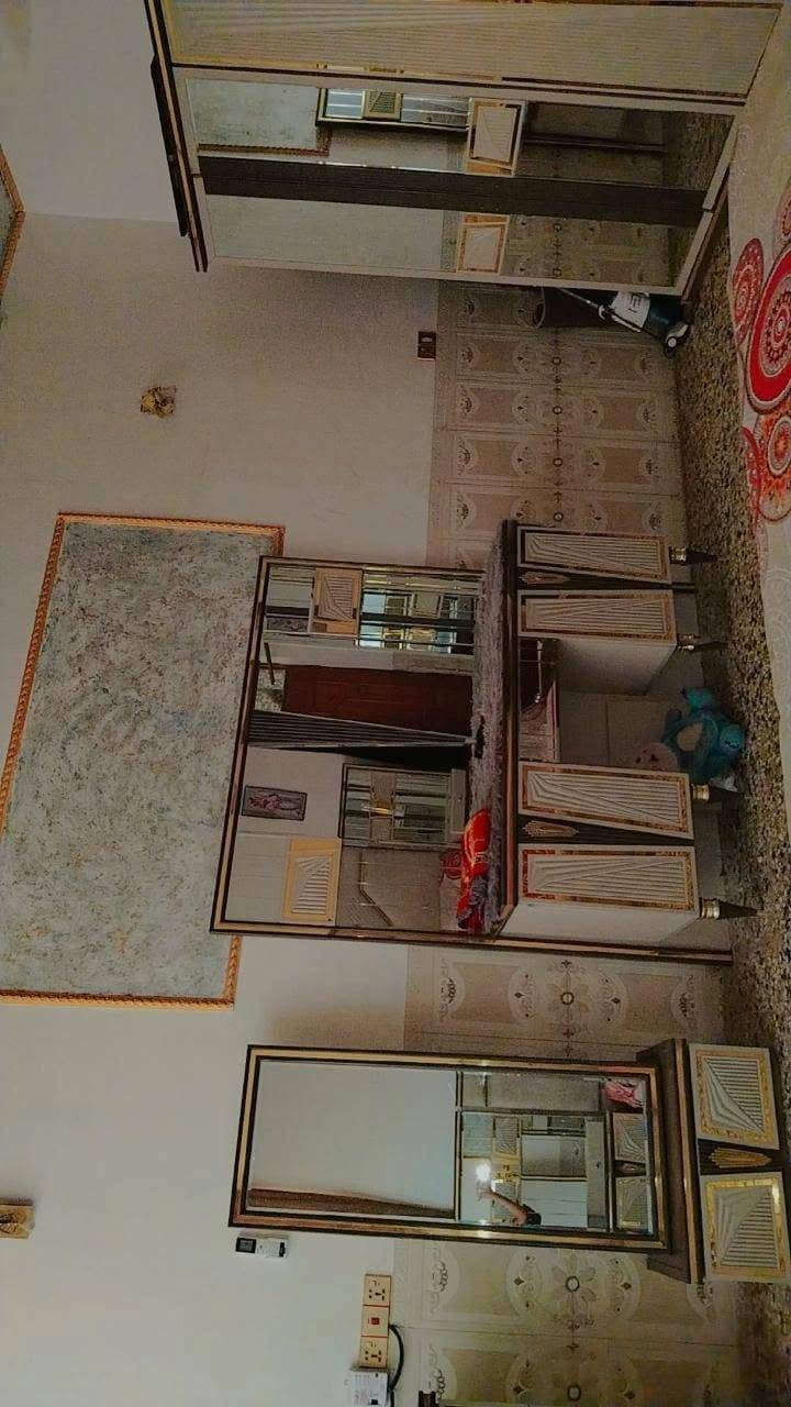 غرفه تركيا للبيع مستعمله شي قليل لتواصل ***********
