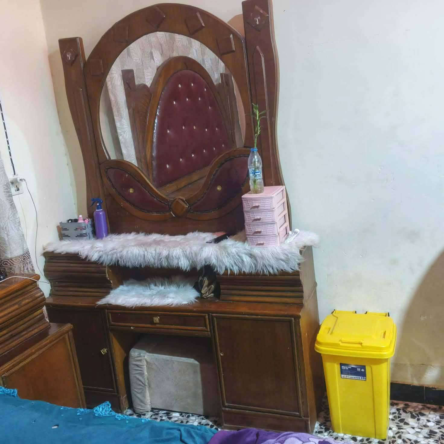 سلام عليكم غرفه صاج عراقي داخل وخارج سعر 400 بيه مجال أي ضررر ماابيه الرقم واتس اب او رقم ثنينهن. ‏‪***********‬‏
