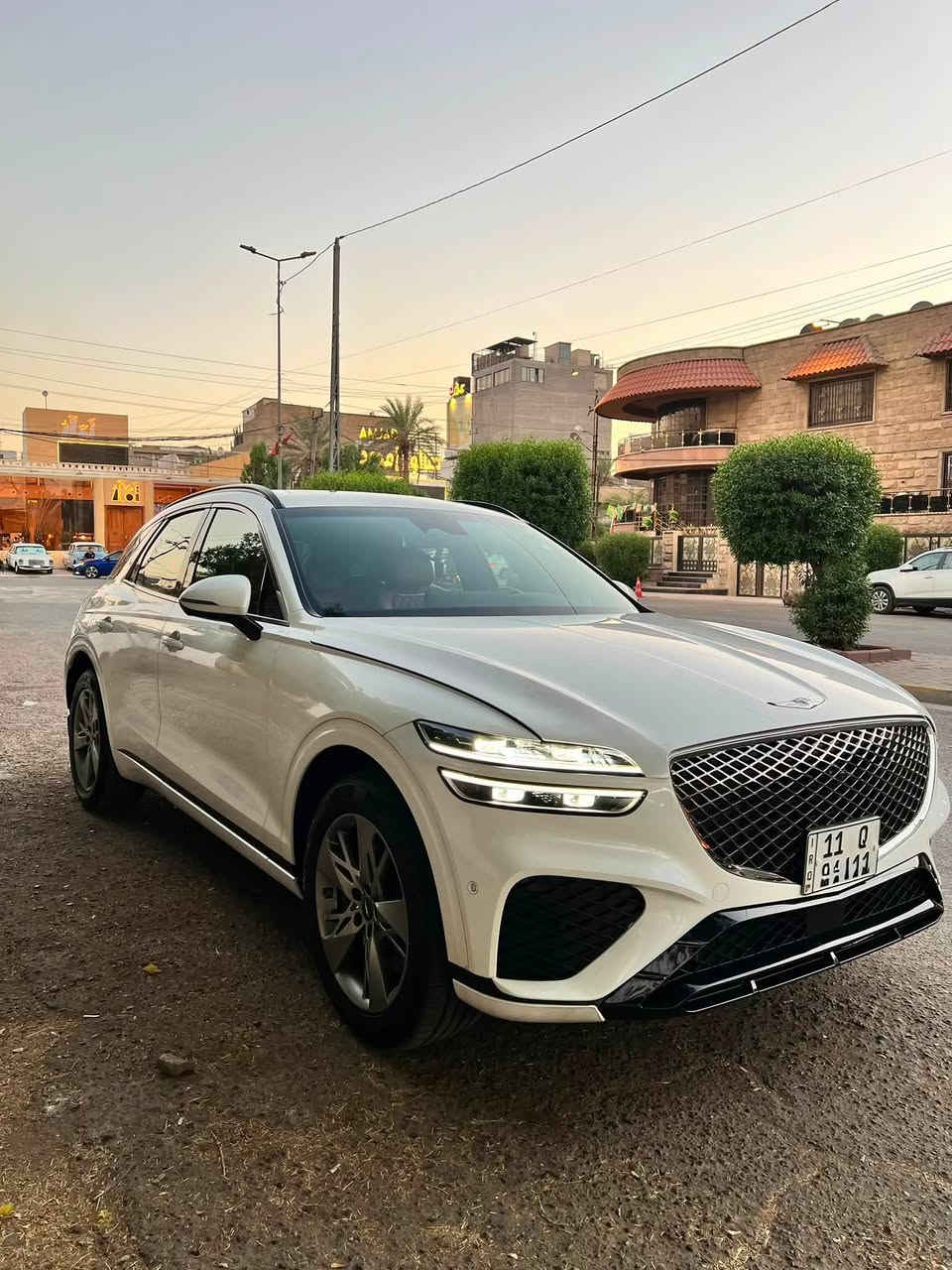 السلام عليكم جنسسز2023 GV70 
AWD .سبورت 
المسافه المقطوعه :الف20 وخمسميه كيلو
حجم المكينه : 3500 تون تيربو
الضرر : الدعامية و احافه البنيد بالاضافه إلى كلير الي يعرف بل جنسسز ابامريكا عدا البيبان الخلفيه والسياره بدون اي دواخل ولا ايرباك 
رقم الشاصي : KMUMCDTC0PU082284
رقم بغداد  بأسمي تحويل ثاني يوم 
 

السعر :(314)$ وبيها مجال 
***********

