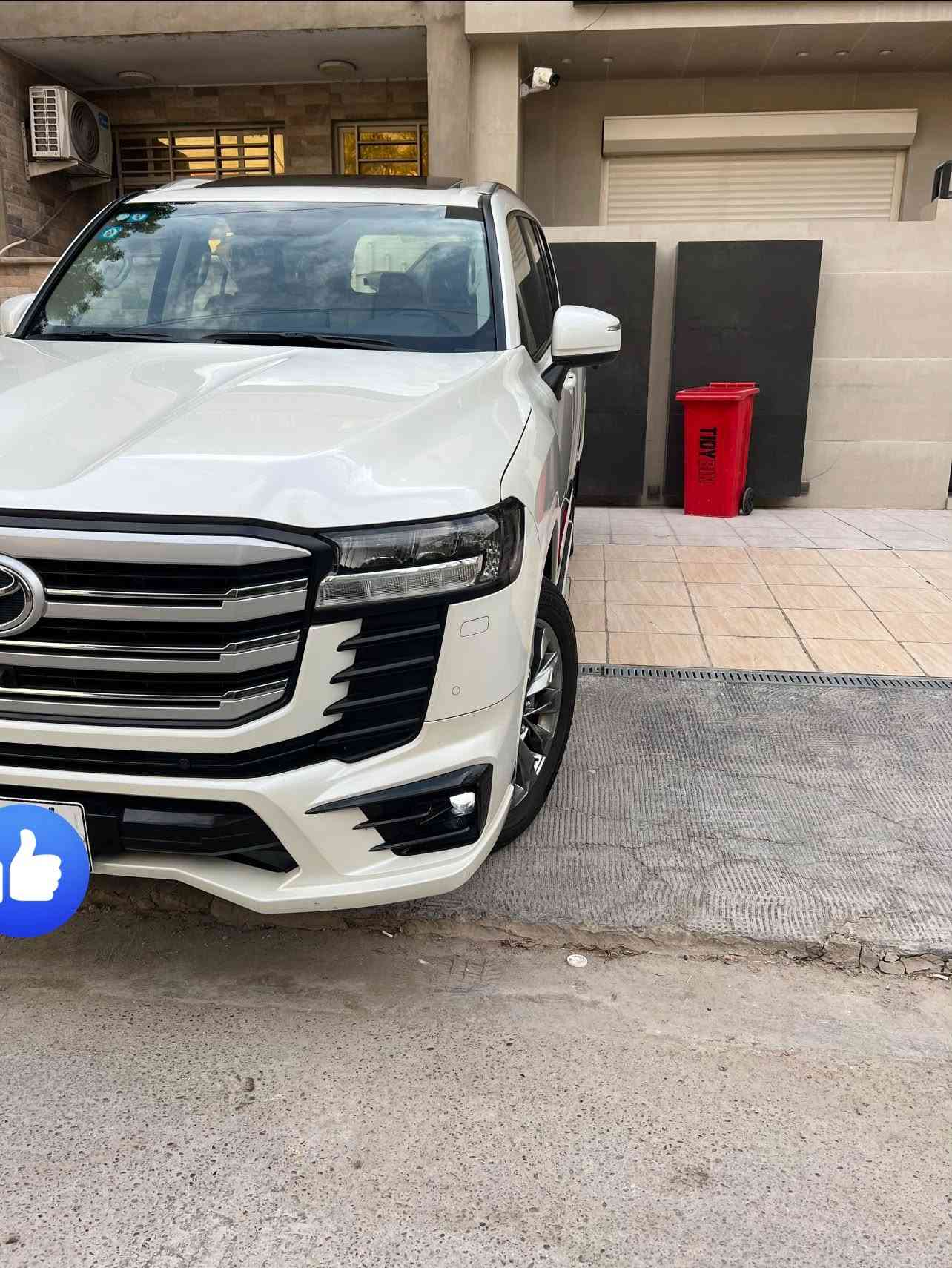 لاندكروزر GXR • ٢٠٢٤ • مكفولة