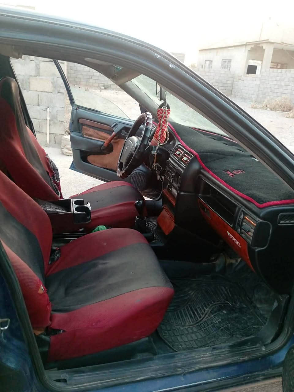 اوبل فكترا للبيع موديل 93 حجم 20كير ومحرك شرط صدر جديد مرشوشه رش جماليه رقم نينوئ الماني سنويه عضم باسمي تحويل مباشر السعر 43 وبيها مجال  ***********
