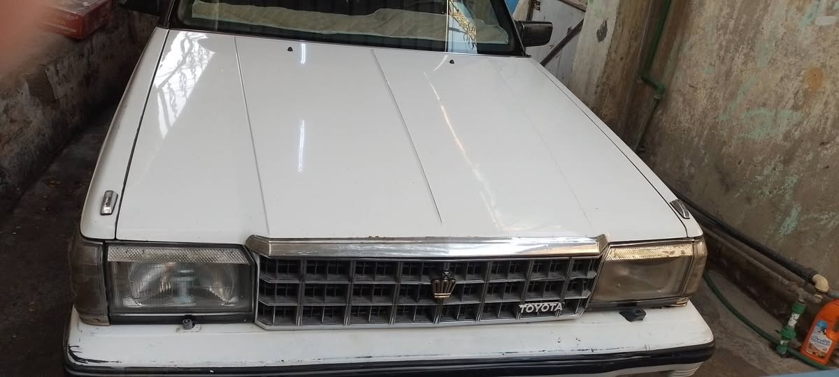 سلام عليكم  سوبر م ٨٥ رقم بغداد انكليزي بسمي  سياره صبغ بلاد مكينه بلاد بيه بخار   كير محور اتو تبريد شغال تخم تاير جديد  مكانه بغداد  مراوس بتكسي  اتو    قم ***********

