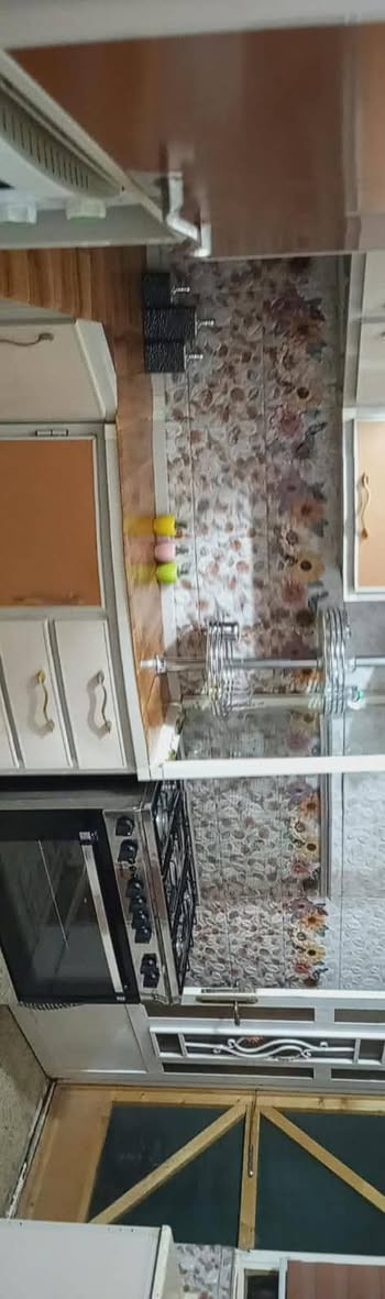 مشتمل للبيع حي الجبيريه الثانيه المساحه 125 متر طابقين 3 غرف 

  🌍 الموقع  /سامراء حي الجبيريه الثانيه 

        ■■■■■■■■■■■■■■■■■■■■■■■■
           للإستفسار أكثر يمكنم التواصل عبر رقم الهاتف 
                3323213 0772☎️  

        
  🙋‍♂️ مكتب السهل الاخضر للعقارات الضباط الثانيه 🏡
