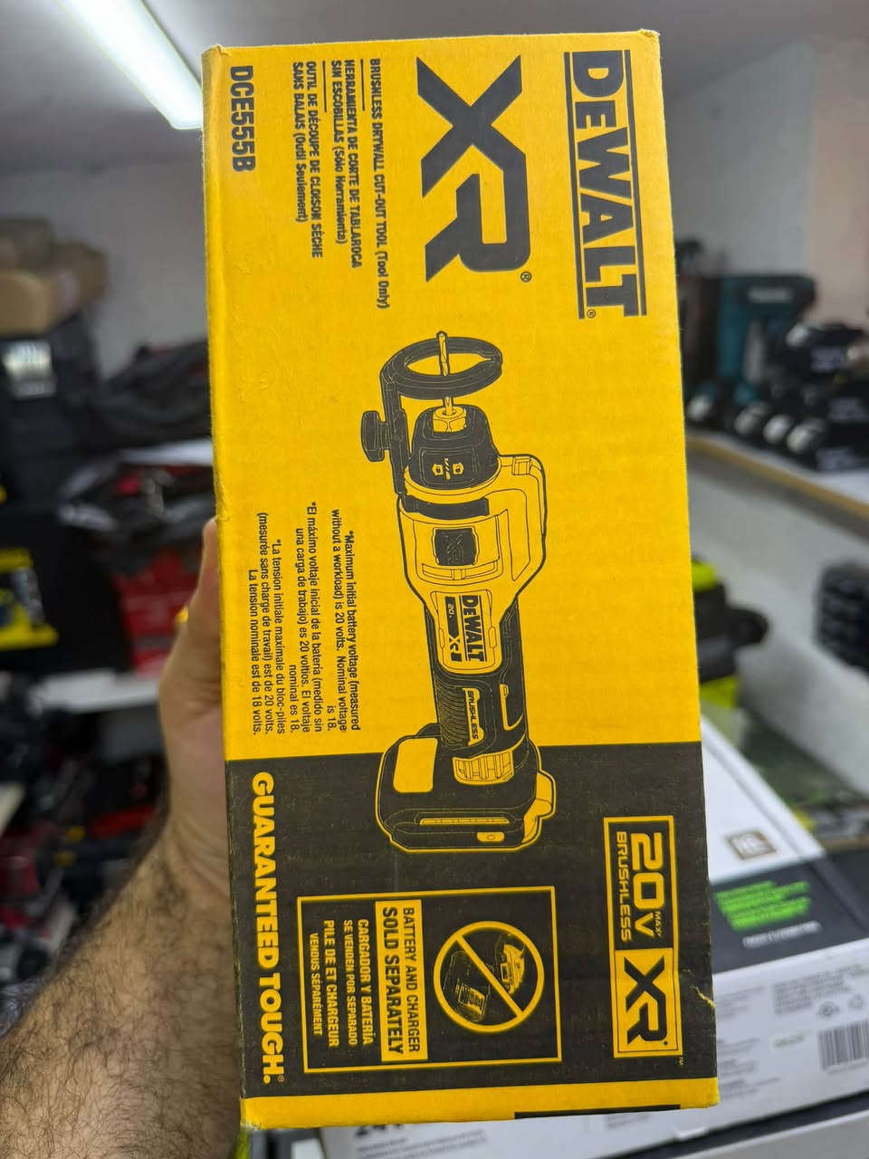 سلام عليكم اخوان
اتوفر عدد ديولت (اصلي فقط ) DEWALT
الشراي ايراسلني 
توصيل مترفر 
*********** واتساب
