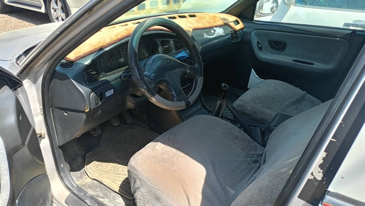 السلام عليكم للبيع سوناتا 2موديل 93السياره جاهزة والكشر شوف العين تحويل مباشر السعر 40وبيها مجال اتصل على الرقم ***********
