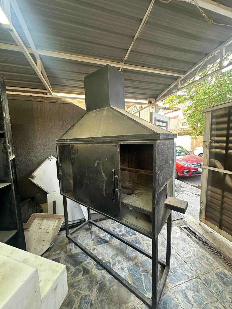 معدات مطعم • عارضة كيك ١٥٠سم • براد ايس كريم