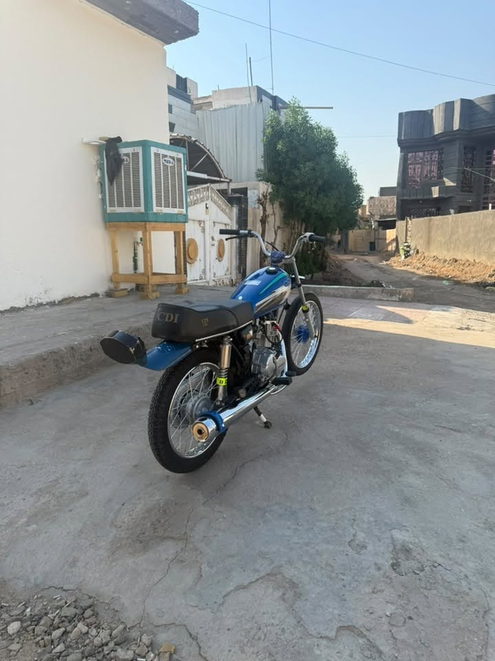 لبيع دراجه انتنس اواراق اصولي شاصي 21 والباقي 26 ***********
600 وبيها مجال
