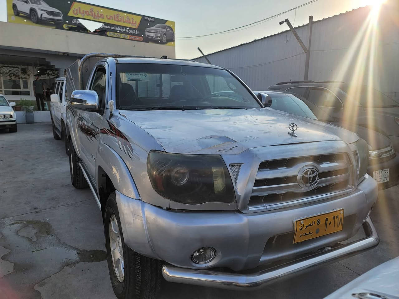 فول عادي 
دةبل ئةكسل 
مةكينةي VVT
مةنةفيسي هةية و كودي  بو كراوة 
مالي دوستة 
*********** السليمانية, العراق
