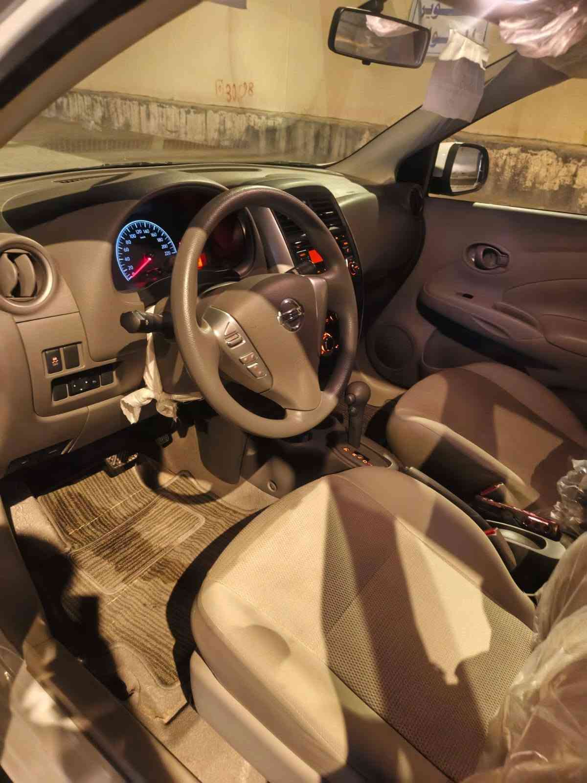 سلام عليكم نيسان صني موديل 2025سياره زير بعده يترابه جديده معنه الكلمه فوال موصفات حاكيه شاحنه سياره حلوه وجاهزه بعده بريحت شريكه سعره 133مكاني البصره

*********** هاذ رقم الولد أنه مكلف بل نشر
