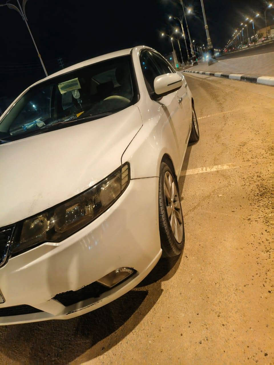 كيه سيراتو مديل ١٢  ١٦٠٠ مكفوله من ظربه من صبغ تبريد تفئه رقم اربيل سياره بسمي هزه جديده سنويه جديده ول شراي يتصل وبيخير ودلل مكاني كربلاء ***********
