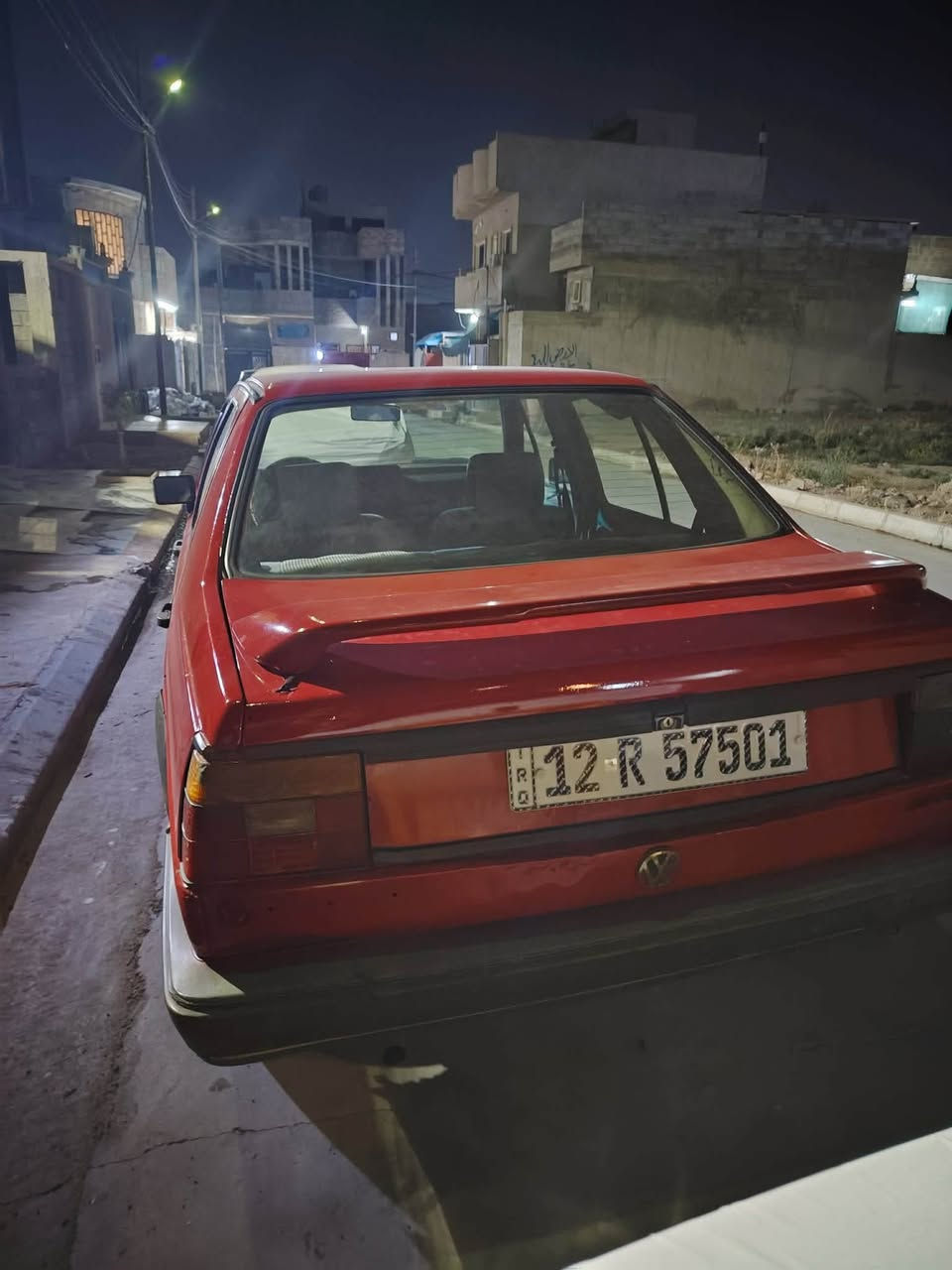 السلام عليكم برازيلي موديل 87 
بيها بخ سقف وصندوك وبوند على مود الهزه السعر 25 وبيها مجال قليل الاستفسار ***********
