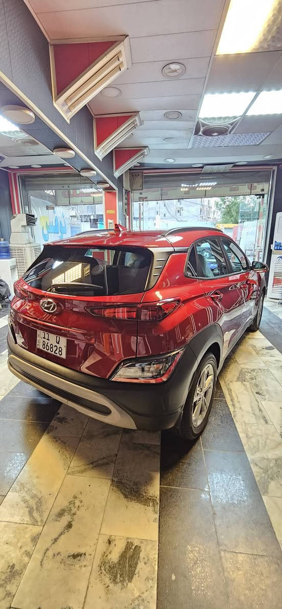 #السلام_عليكم
#للبيع 🚘

- هونداي كونا    Hyundai KONA  (2023)
- رقم بغداد 
- مكينه  2000 DOSH
- ماشيه ٣٣ الف كيلو
المواصفات :-  
* بصمه تشغيل + ابواب
*  شاشه  حجم الكبير + كامرا  دواره
* تحديد مسار + قياده ذاتيه 
* رادار امامي + خلفي + جانبي 
* اشاره بالمري 
* 3 وضعيات قياده 
* تحكم  ستيرن 
* مانع انحدار 
* اوتو ستوب
- حادث السياره  بنيد مصبوغ فقط دعاميه مصبوغه 
-  بدون ايرباك
- صور الحادث مرفقه 
- مكان السياره بغداد   
- للاستفسار 
- ***********

السعر ١٢٥    بيع مستعجل السياره نظيفه جدا
