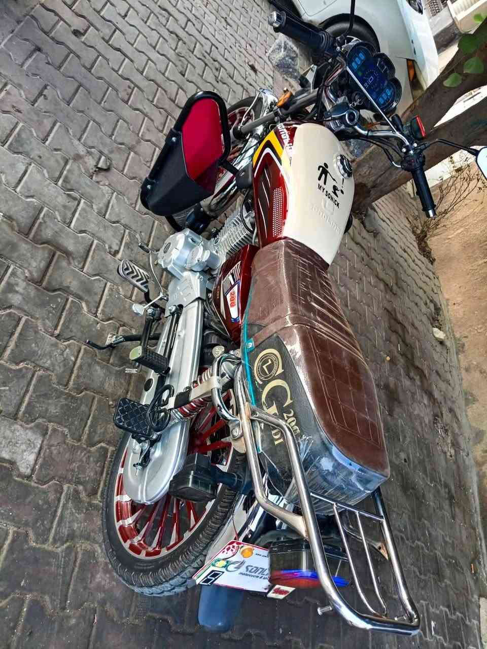 سيفان • ٢٠٠ • ٢٠٢٥