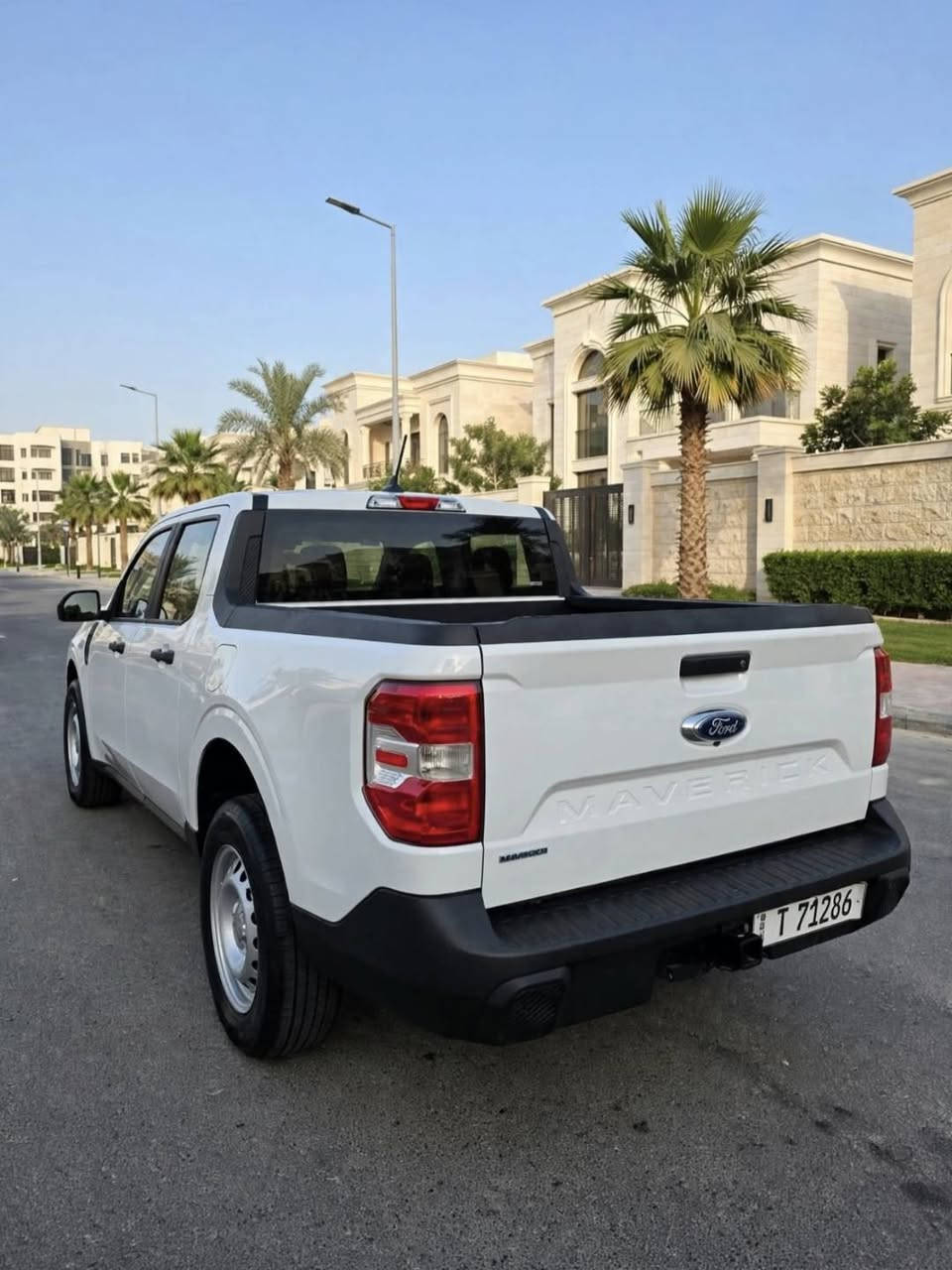 فورد مافريك 2024 هايبرد وارد أمريكي
مواصفات XL ضرر مثل ماموضح بالصور 
محرك 2500 هايبرد ماشية 40 الف ميل 
رقم بغداد بغداد بسمي 
هزة جديدة شرط التحويل 
السعر 180 وبيها مجال بسيط
المكان بغداد تفاصيل اكثر ***********
