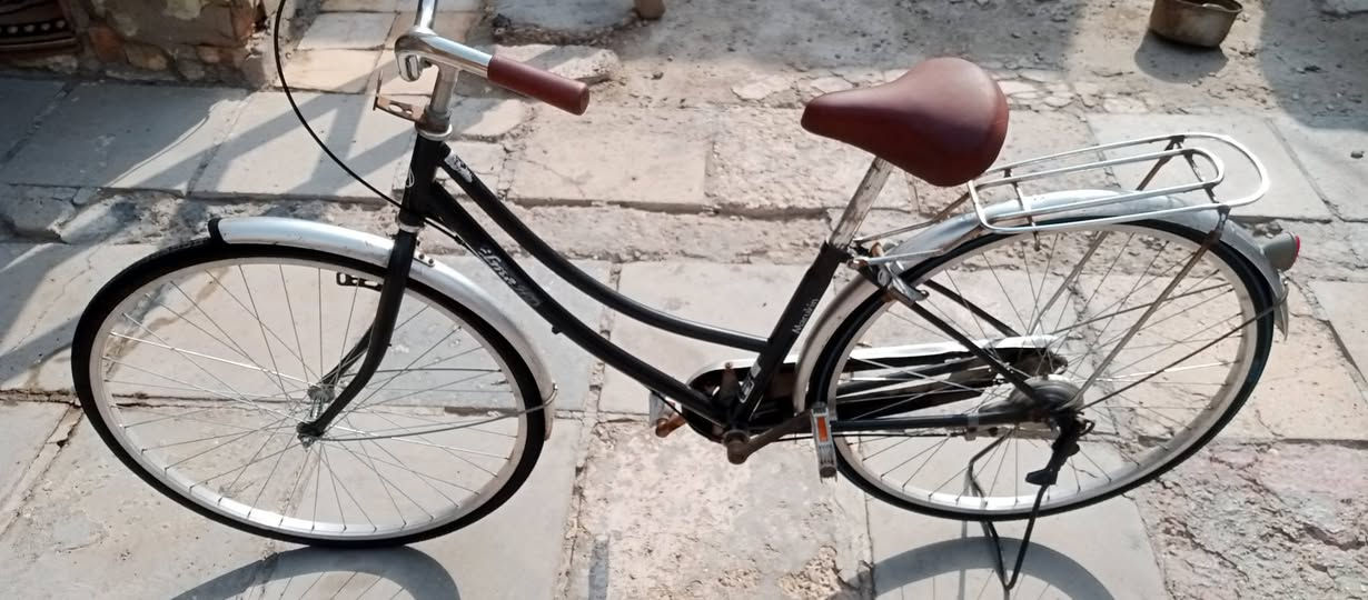 باسكل • مقاس ٢٧ • أغراض كاملة