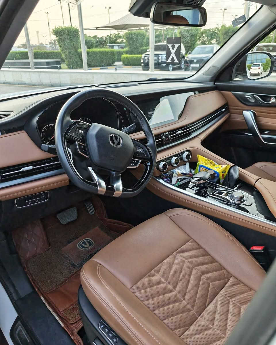 شانجان cs95 Royal 2024  أكبر حجم وأعلى مواصفات تو كلر  لونين 
السيارة مكفولة كفالة عامة ماشية ٢٧ الف كيلو 
السعر 32 مليون وبيها مجال شي بسيط ماكو هيج سعر بهيج نظافة وممشى قليل
للتواصل ***********
متوفر واتس
