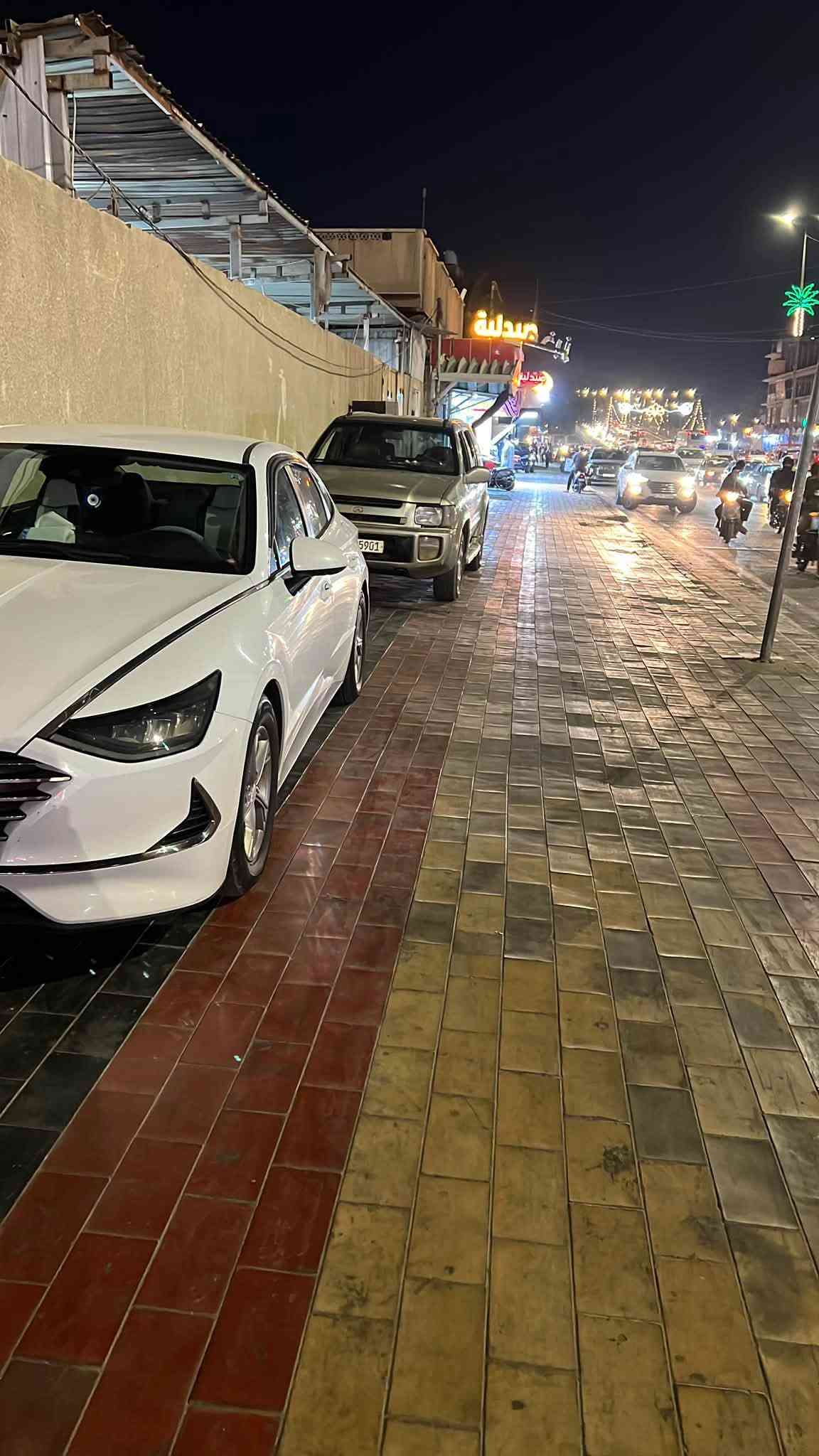 السلام عليكم سوناتا مديل 2020للبيع
حادثة جاملغ خلف السايق من امريكا 

صور الحادث مرفق بل منشور

مواصفات عادية سيارة اسويج 

شاشة 

قيادة ذاتية

تحديد مسار 

باقي الموصفات العادية معروفة 

سيارة حلوة ومال جناي 

بيها كم ملاحضة بسطية نتفق ع السعر مالته 

العنوان ؛:-بغداد شارع فلسطين 

رقم الهاتف :-***********

السعر :-138 وبيها مجال بسيط

نص مكتوب في الصور:
- 10 من 7