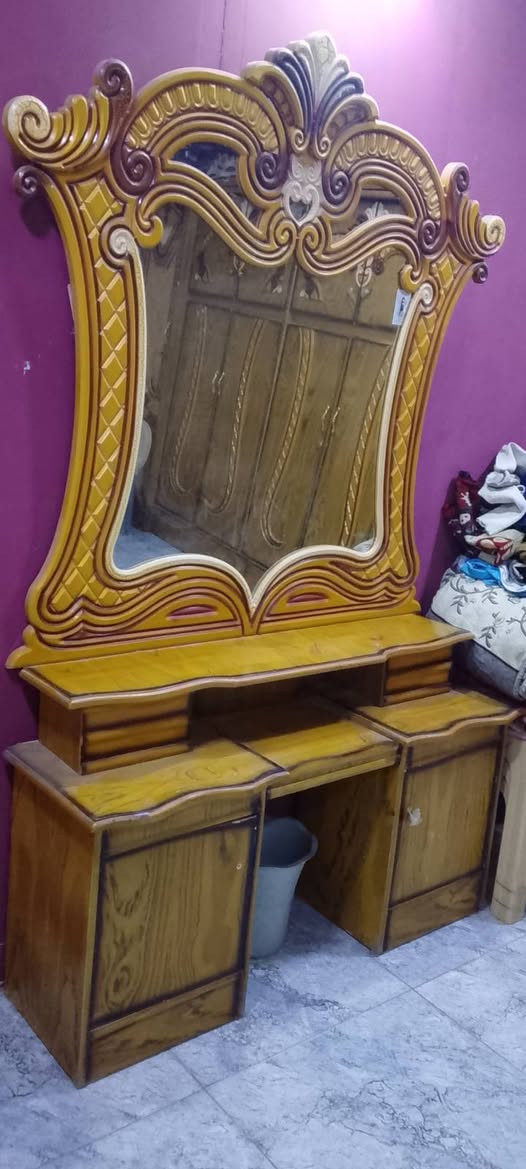 سلام عليكم عرفه للبيع جديده للستفسار ***********
