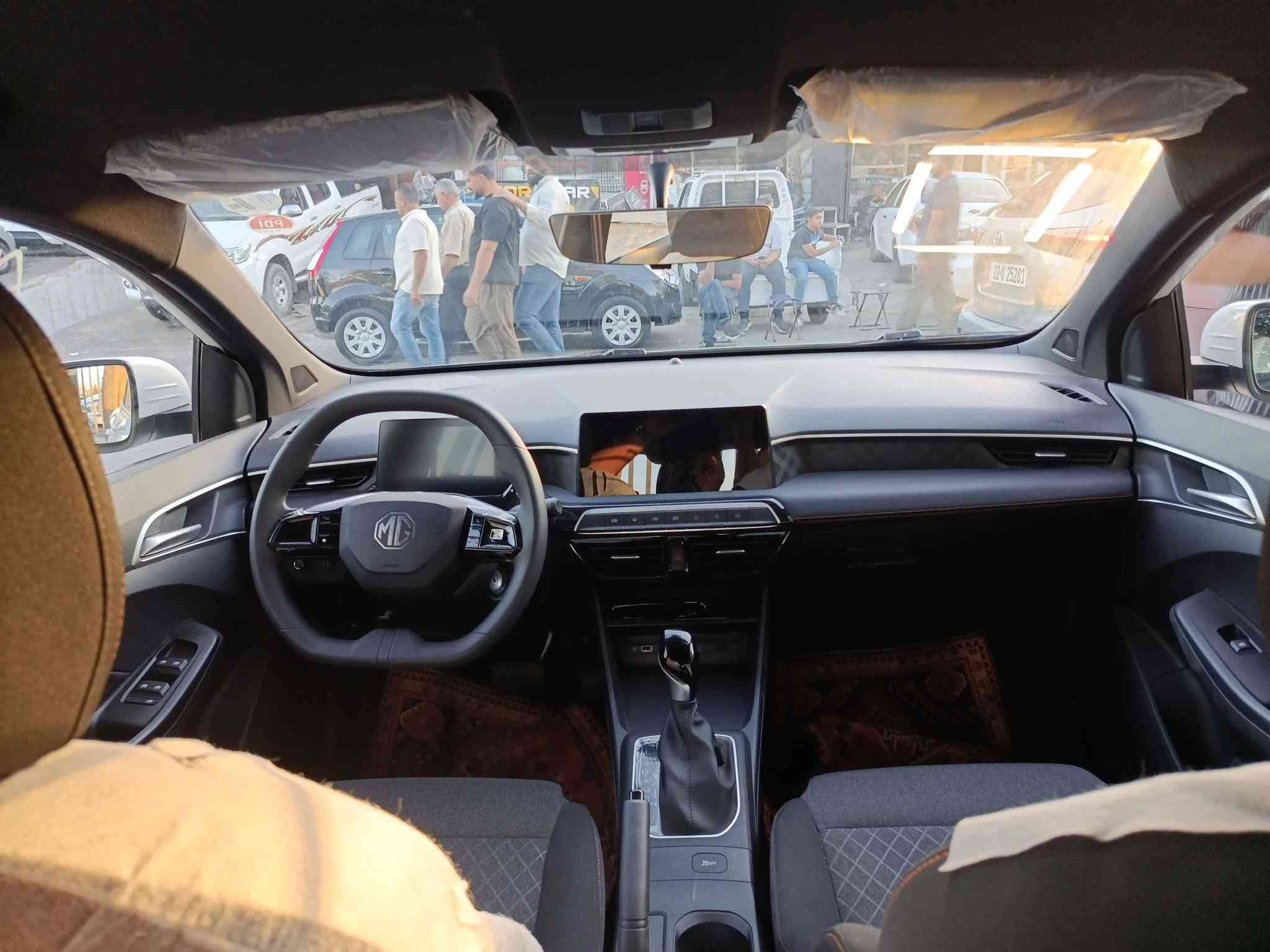 Mg 3 2026
١ هەزار رۆشتوە 
١ مانگە کاتی شکاوە 
هەموو شتێکی بەشەرت
٢ چالی بچوکی پێوەیە دانەیکیان چاکراوە 
کۆتای ٩٨ گەلا قفل
*********** السليمانية, العراق
