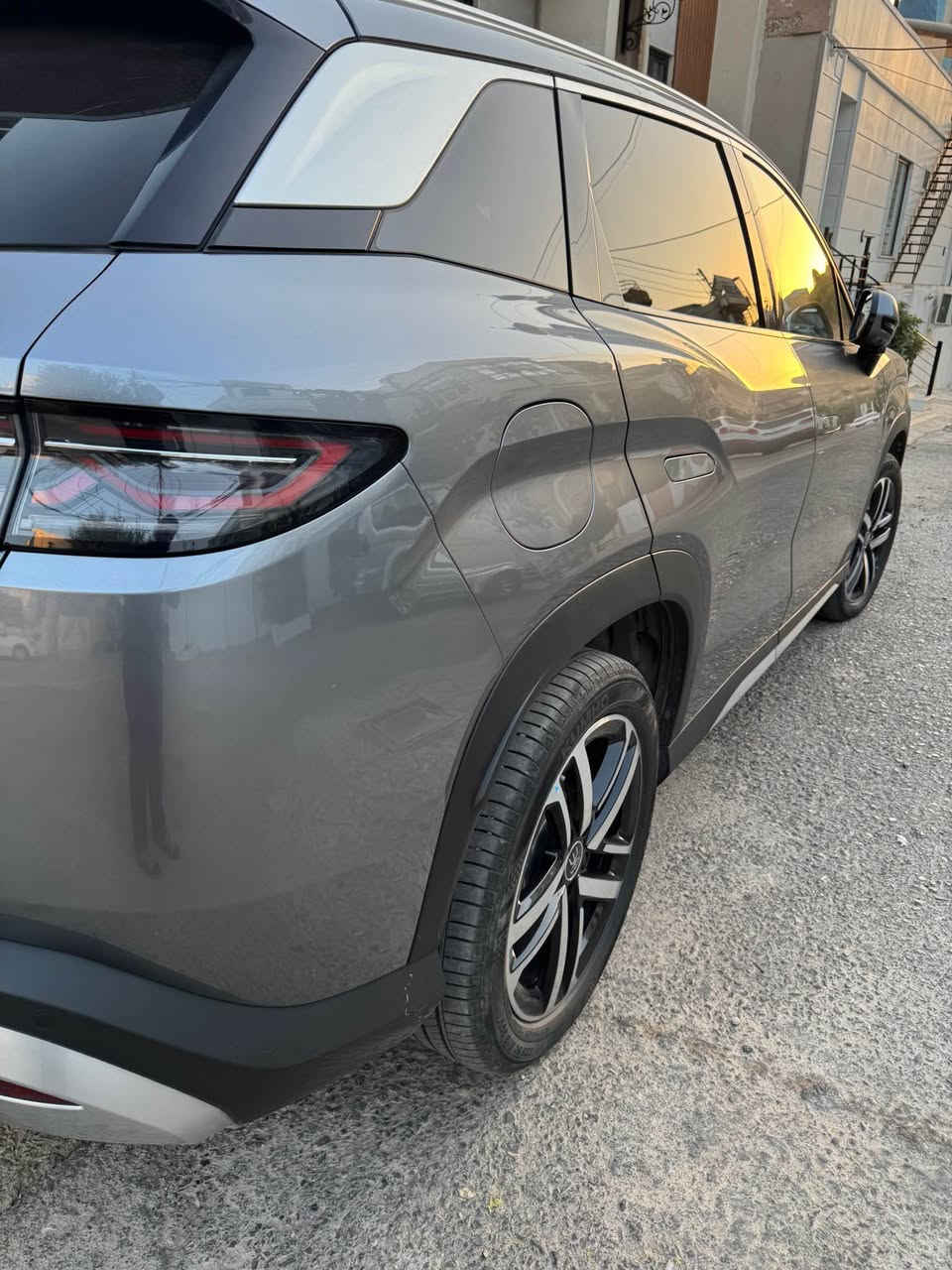 Byd song L 2025 فول فول
سەیارەکە فول فول مواسەفاتە کوشن ساردو گەرمیشە 
٣ مانگ کاتی تیایە
سعری ٢٢٠ وەرقەیە
*********** السليمانية, العراق
