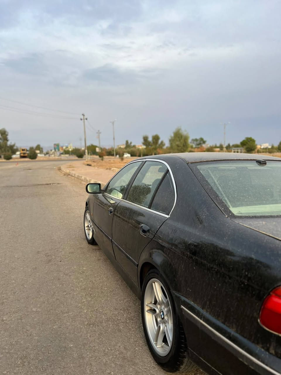 بي ام دبليو ٥٢٥ • توماتيك • ١٩٩٨
