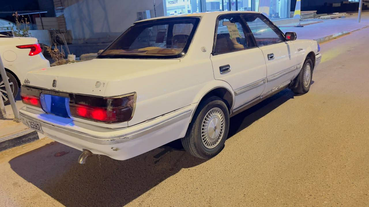 ---
*السلام عليكم*

*هارتوب موديل 1991*
كير ومكينة خير من الله
تخم تاير جديد وحدادة جديدة
مابيها نقص - مصفرة غرامات
رقم انكليزي - سنوية لـ 31
شاشة وسستم سماعات
كامرة خلفية دوارة
السيارة كلش حلوة وبديها مرتب
راعيها يريد تحويل

*السعر: 39 ورقة*
*العنوان: بصرة - شط العرب*
*للتواصل: ************
---
