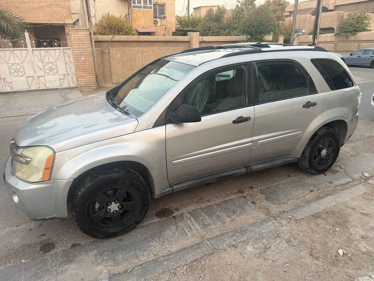 السلام عليكم 

شوفرليت اكوينكس 2008 وارد امريكي 
محرك وكير وتبريد شغالات وتمام. 
 محرك 3400 6 سلندر  
سعر 78 وبيها مجال وترهم مراوس 
 للاستفسار *********** بغداد, العراق
