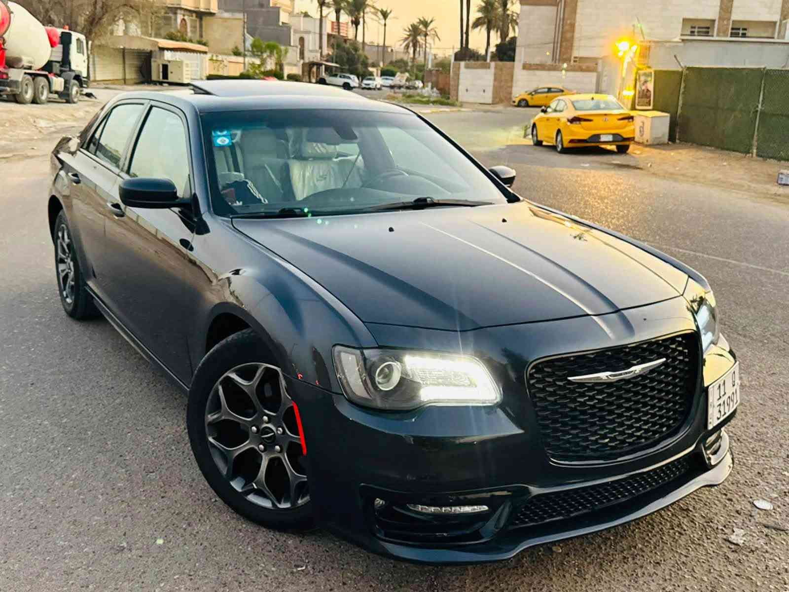 السلام عليكم للبيع اوباما  2018 فول S
رقم بغداد بسمي هزه وفحص جديده 
بيها جاملغ والباب صبغ الباقي كفاله عامه 
سياره كلش جديده على ايدي من امريكا 

سعرها 188 وبيها مجال 

رقم الهاتف ***********

مواصفات فول 1/1 اعلى فئه لاس كولد
بنراما سقف
كلاصات حار بارد 
كشنات جلد + كهرباء 
كشنات حار بارد 
كشنات خلفيه هيتر 
رادار امامي 
رادارات جوانب 
تحديد مسار 
مثبت سرعه
تخم تاير ويل جديده
شاشه جبيره + كاربلاي 
تشغيل عن بعد 
اشاير مري
حساسات امامي خلفي
