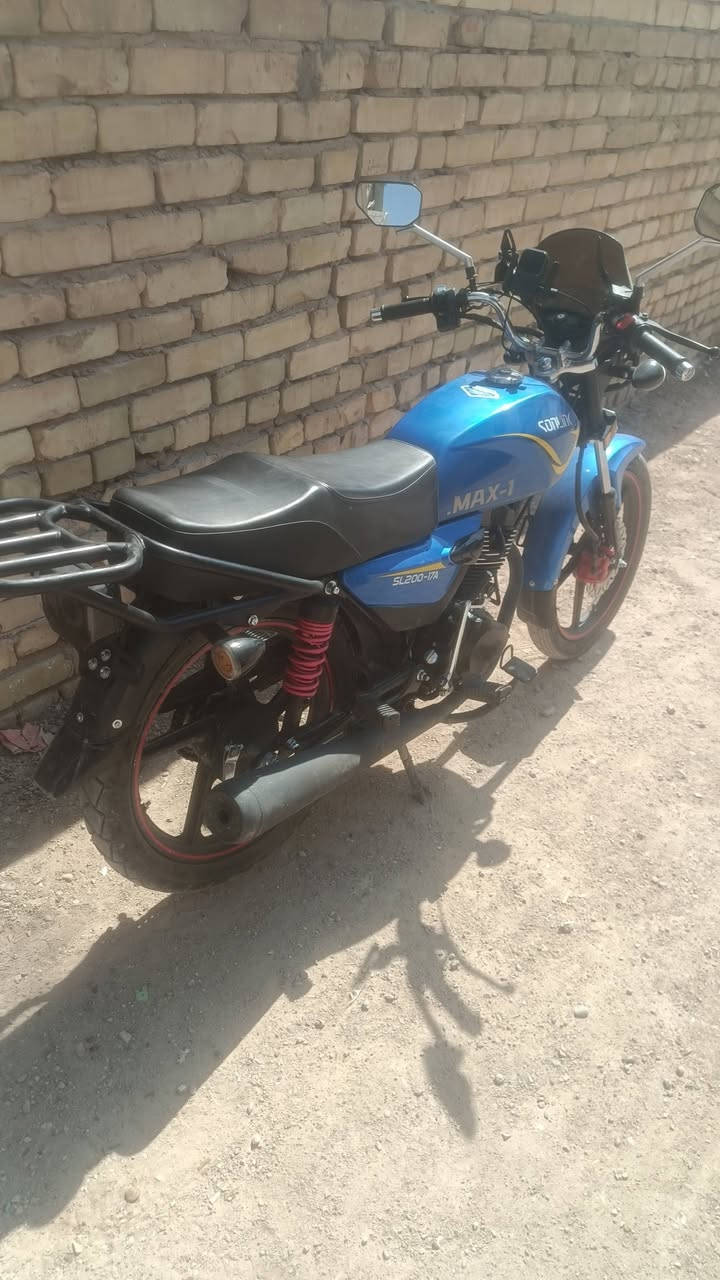 سلام عليكم
دراجه سونك لل بيع مديل 25 مكينه 200cc امانت الله ماخذه من معرض واحد و 100  بس مبدل هاوزن مال ايراني / ورايده 950 وبيه مجال حك الجيه / مكاني شهداء البياع رقمي ‏‪***********‬‏
