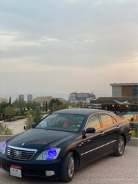 تويوتا كراون • جلد • ١٠٨٠٠٠