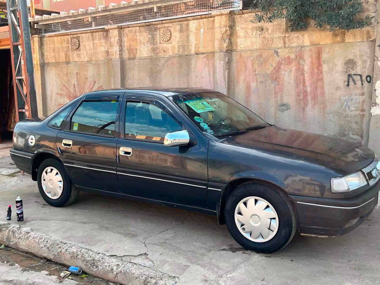 السلام عليكم 
اوبل فكترا حجم 20 موديل 1992 رقم مسطرة وهزه وسنوية جدد 
بأسمي اني الشرعي
كير ومحرك شرط لا صرف ولا نفخ 
بدون ظربة السيارة مصبوغة جماليه فقط 
السيارة جاهزة ماتصرف عليها ربع 
السعر 47 
***********
‭***********‬
