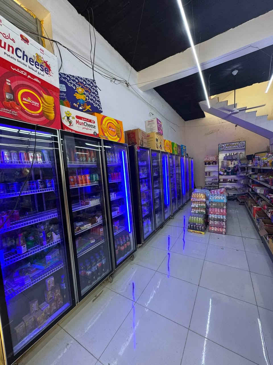 السلام عليكم سوبر ماركت للبيع  المساحه 120 متر مربع  الرزق بي خير من الله محتوياته اربع عارضات انكور الحجم الكبير اربعه باب بعدهن بفتره الضمان + تلث مجمدات الحجم الضخم+ رفوف وسطيه وجانبيه اردني اصلي +مجمدتين حجم وسط موطه+سبلت كنتوري  تلاثه طن
+11 فاترينه pdf منوع وتفصال خاص بأسم الماركت+مانع اتربه حجم مترين
+ نضام سبيدو ونازله بي كل الايتمام والاسعار  وضايفله طابعه باركود وضايف طابعه فواتير وجهازين قارء باركود يدوي ومنضدي سريع سبب البيع لعدم التفرغ رزق المحل ماشي وخير من الله على شارع رئيسي 
اجار المحل 500
الامبيريه 300
الموقع بغداد رئاسه العبيدي 
للاستفسار ***********
