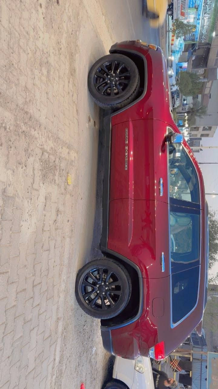 السلام عليكم شباب
جيب موديل ١٧ لمتدد فول للاخير  حادثهه بنيد وجاملغ وبالعراق بيها الباب الخلفي السيارة خير من الله مكينه كير تبريد عارضها ١٨٠ وبيها مجال بسيط والمايعجبه السعر جوه رجلي السيارة تحويل بسمي تحويل ثاني يوم والعده مراوس هم اراوس مكاني بغداد حي أور ***********
