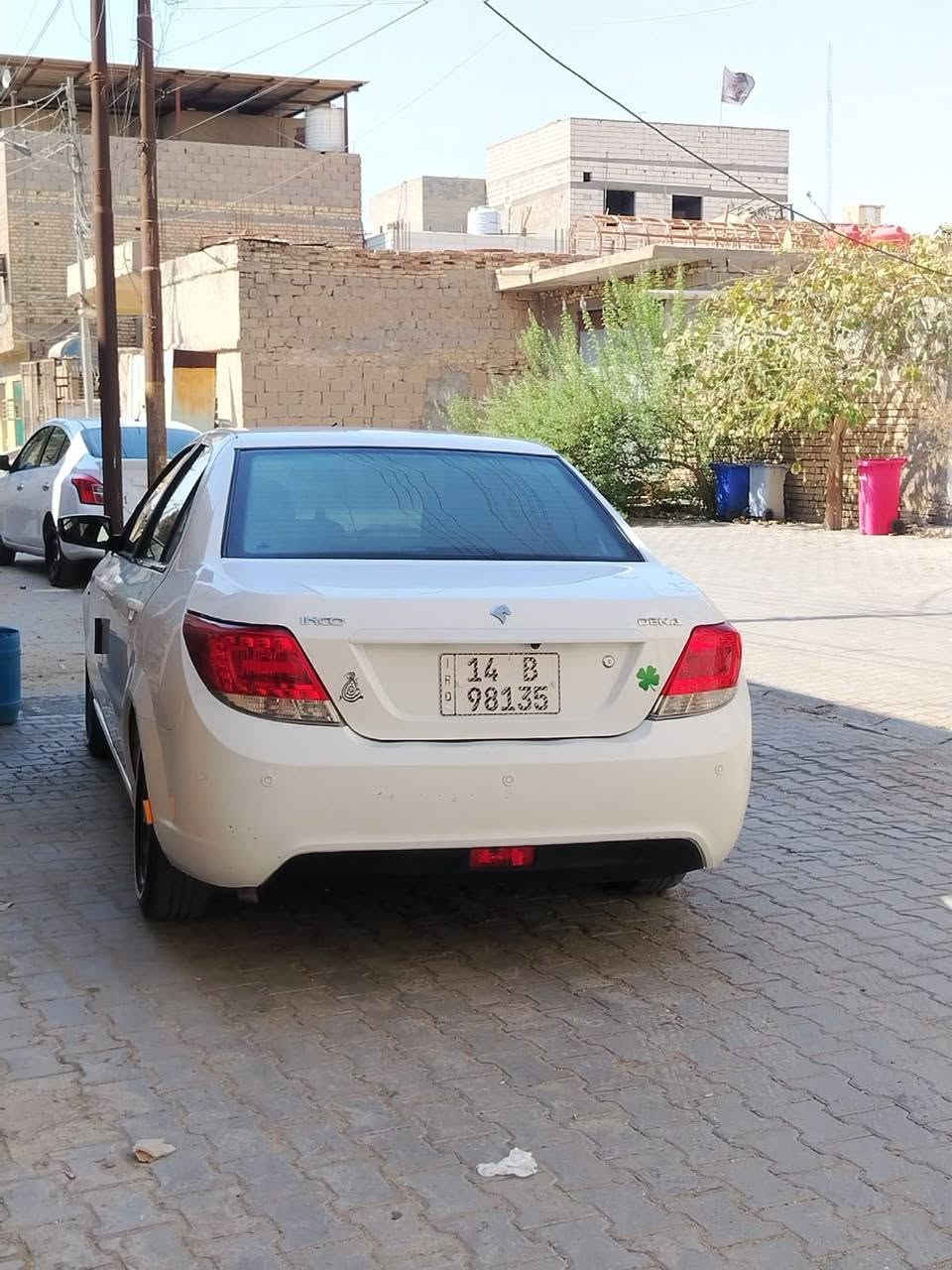 السلام عليكم 
سمند دنا بلاص مديل 22
كفاله عامه ماعده بنيد مبدل 
مواصفاتها معروفه كشنات كهرباء
تبيرد قطعتين حساسات كامره خلفيه شفط بالمري تحكمات ستيرن شاشه كاربلاي العنوان بصره *********** البصرة, العراق
