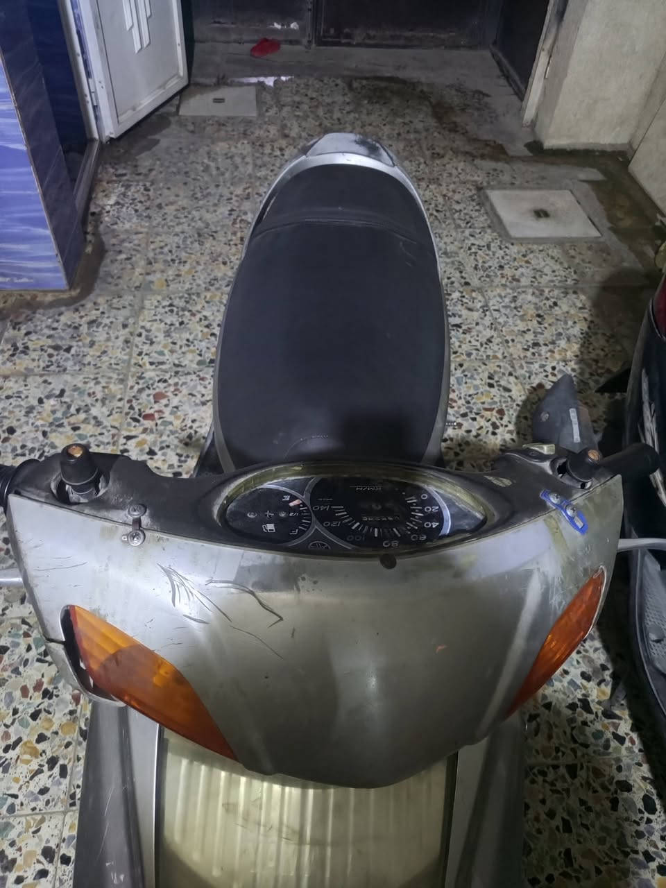 دراجه نوع ابريز مجفته جديده نقص فقط كلجات السعر ٣٥٠الف بيها مجال بصيط جدا,***********
