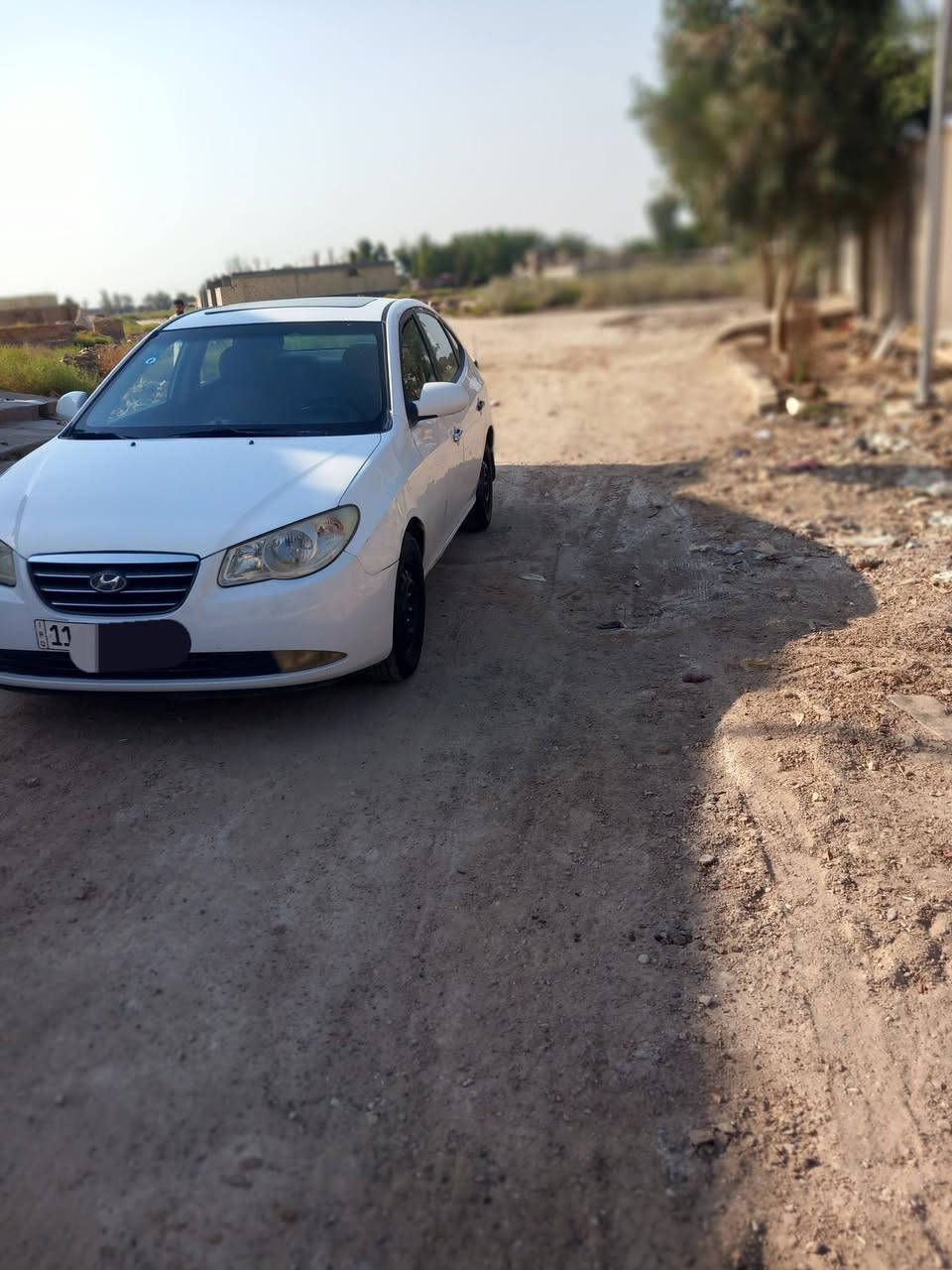 سلام عليكم إلنترا موديل 2008خليجي محرك 2000 رقم بغداد انكليزي السياره بيه صبغ 4 قطع فقط بدون دواخل تبريد شغال ثلج تنته  كير ومكينه خير من الله السياره نضيفه  حداديه جديده السعر 85 وبيه مجال حك الجيه العنوان بابل الحصوه علحولي للاستفسار اكثر اتصل 《***********》
